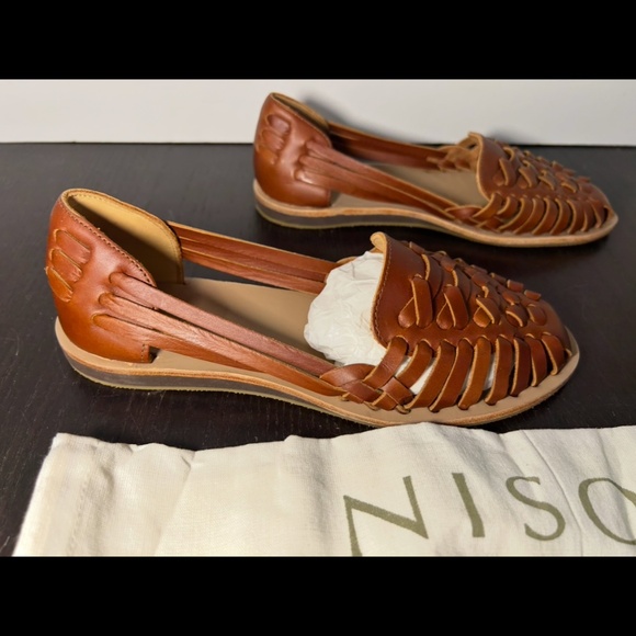 Nisolo | Shoes | Nwob Nisolo Huarache Casual Leather Sandals  display picture 2